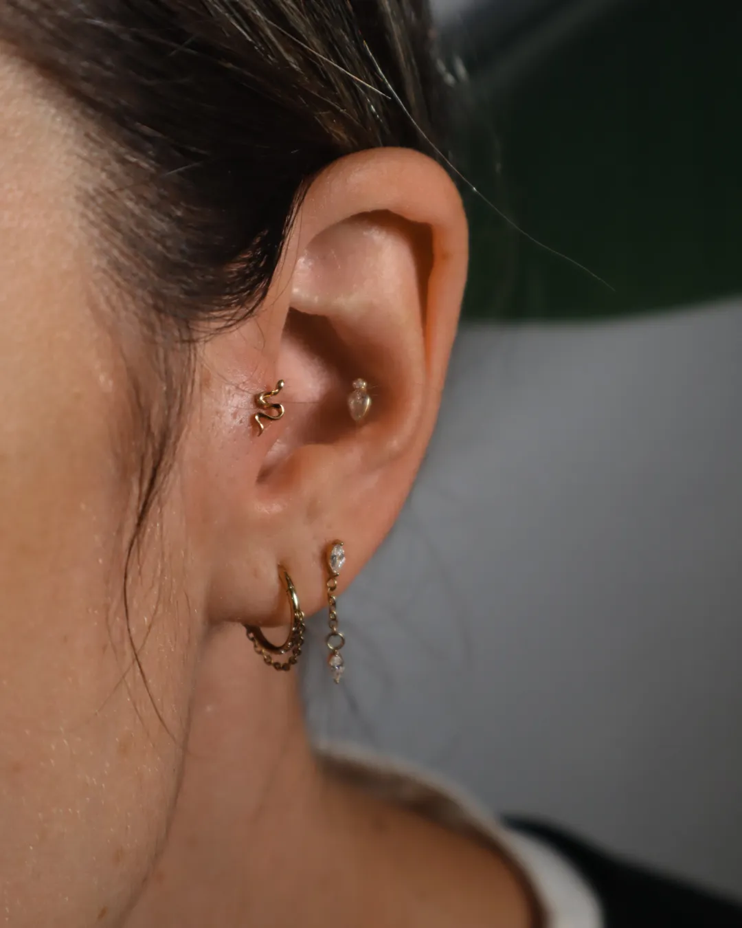 Piercing (15) Piercing (15)